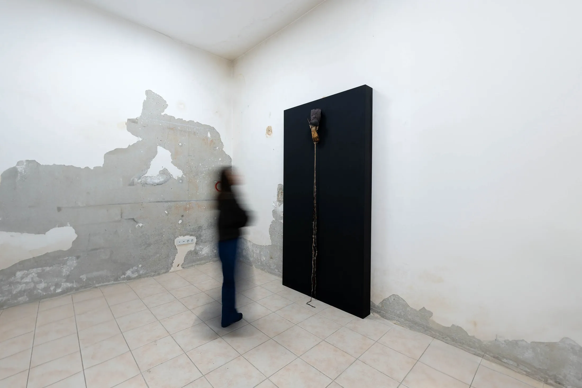 Froth of the Daydream & Tar in the Cellar — Installation view, by Taka Kono