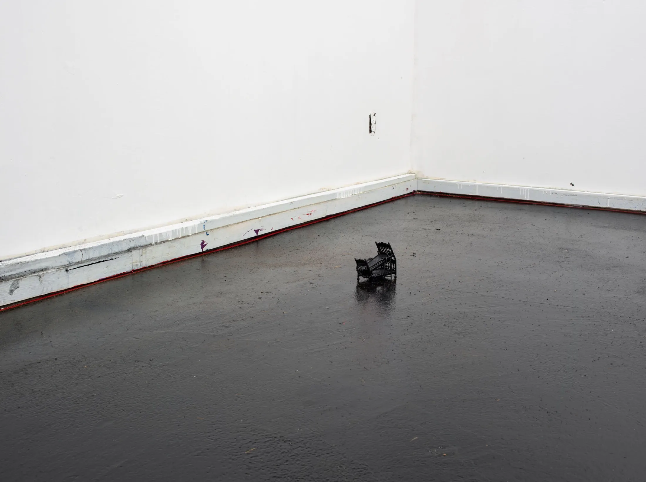 only only makes sense if there’s nothing else — Installation view, by Taka Kono